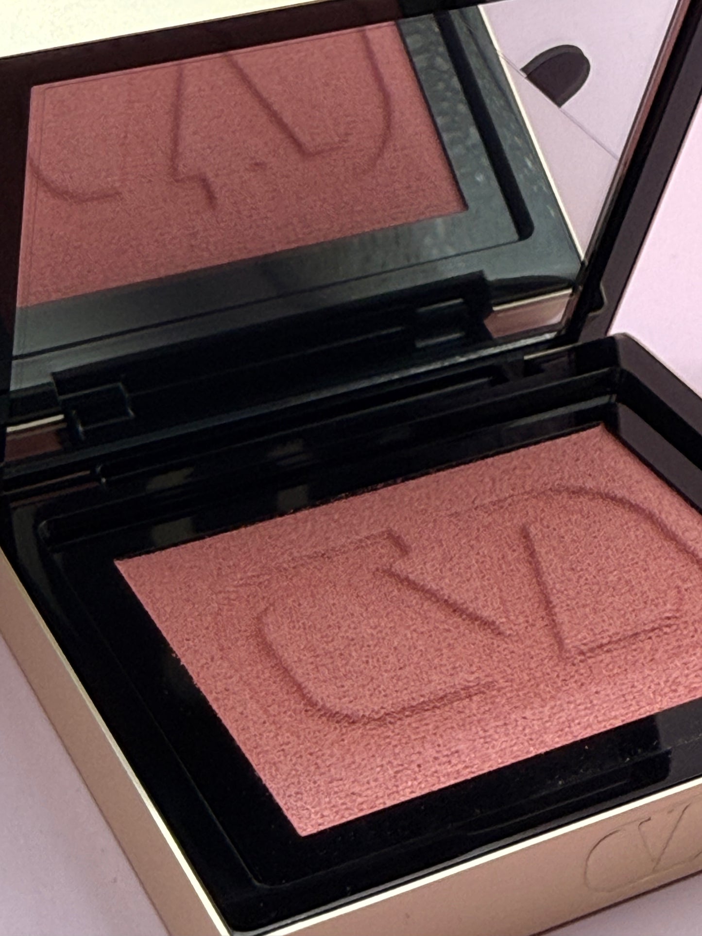 Valentino Beauty Color Crush Longwear Eye-to-Cheek Blush – 100R & 123R