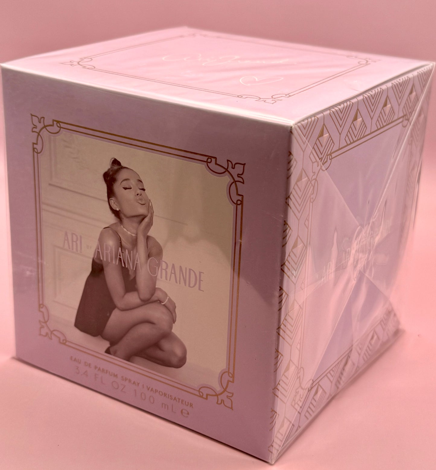 Ari by Ariana Grande Eau de Parfum 3.4