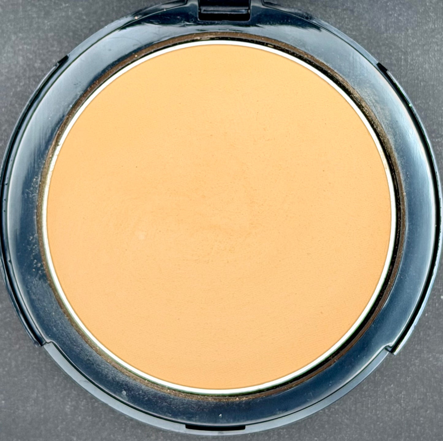 Silk-E Pressed Powder
