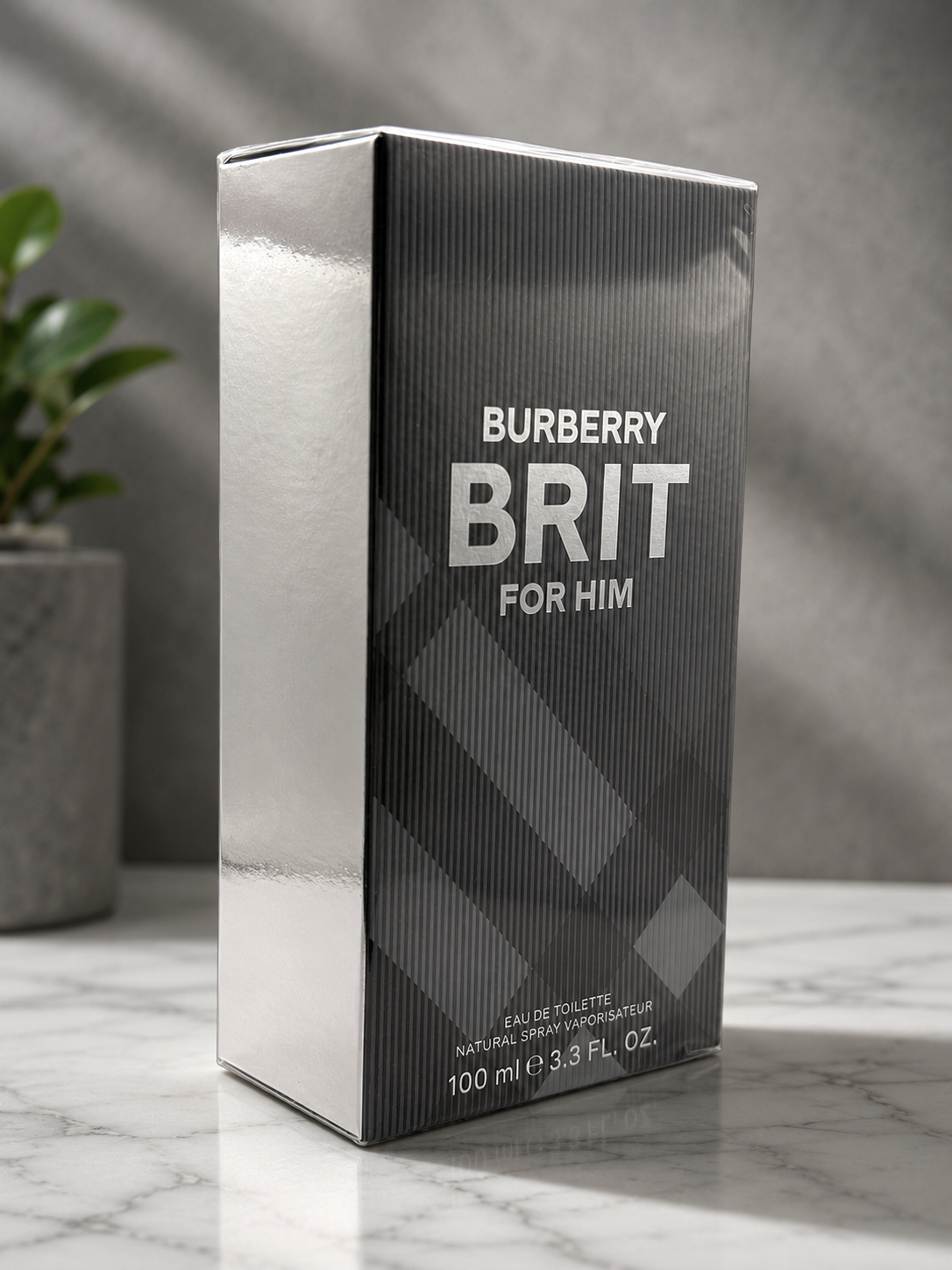 Burberry Brit For Men Eau De
Toilette Spray 3.3 ml