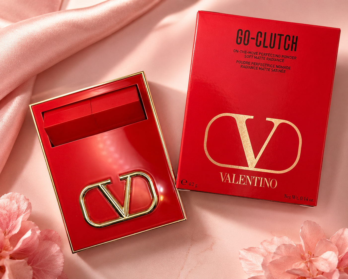 VALENTINO Go-Clutch Bag with Refillable Finishing Powder and MiniRosso Lipstick