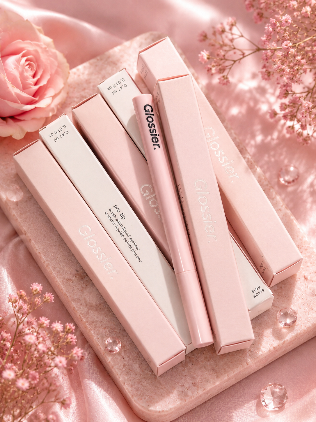 Glossier Pro Tip Brush Point Liquid Eyeliner